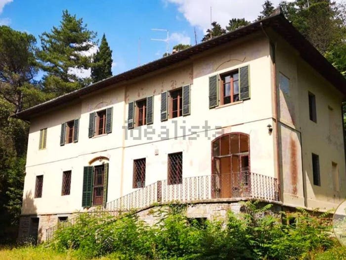 Casa con 5 locali in vendita in Cortona