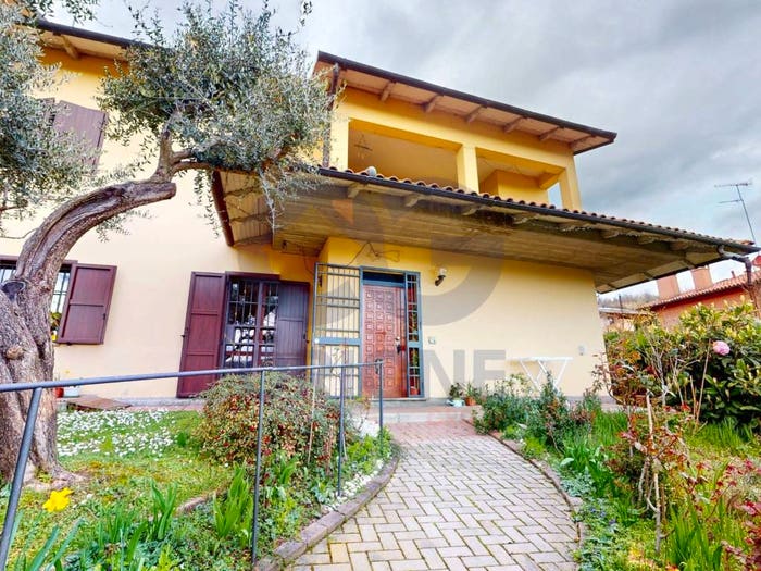 Casa con 6 locali in vendita in Via Salvatore Bignami, Monte San Pietro
