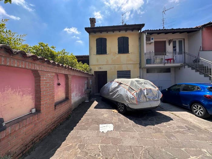 Casa trilocale in vendita in Via Monte Grappa, Centro, Verolavecchia