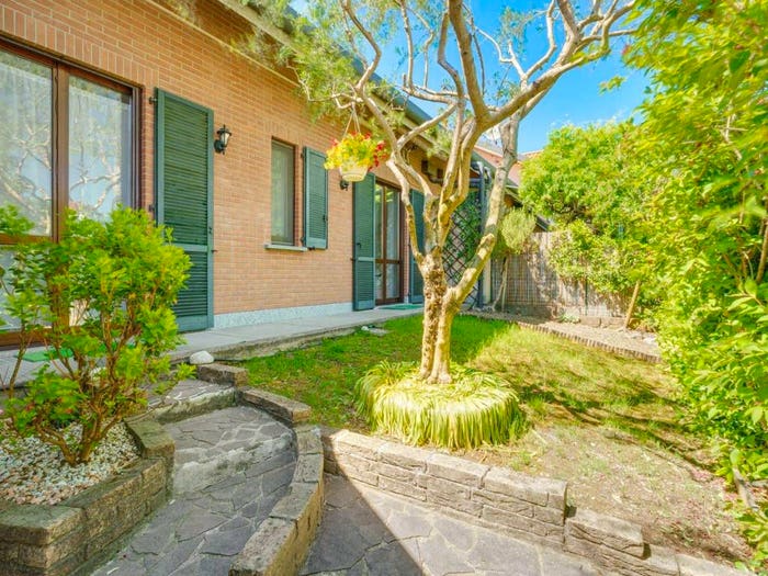 Casa trilocale in vendita in Via Zara, Cascina Nuova, Misinto