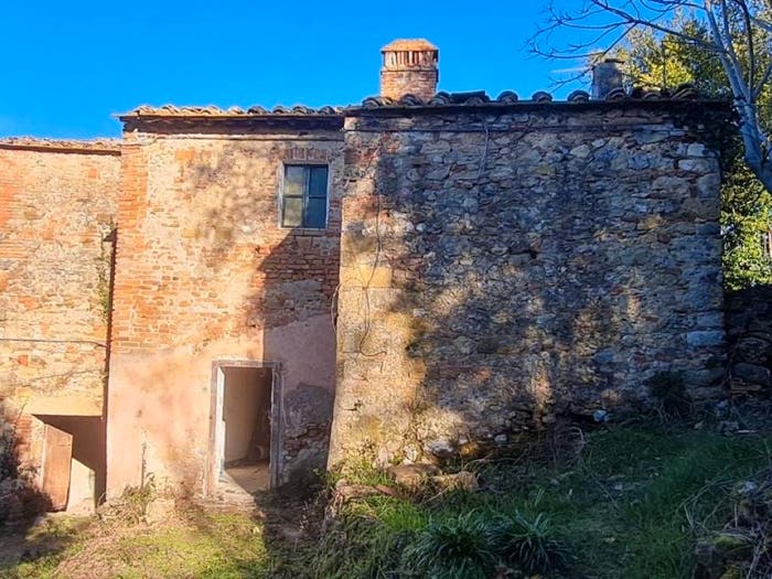 Casa con 6 locali in vendita in Castellina Scalo, Monteriggioni