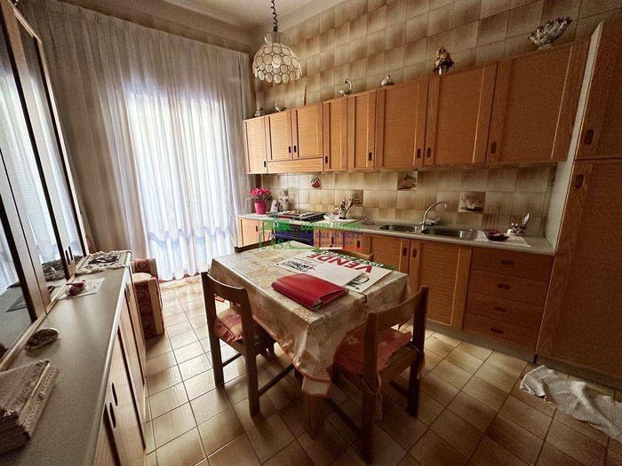 Casa con 6 locali in vendita in Giarratana