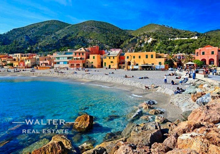 Appartamento in vendita in Piazza Cappello da Prete, Varigotti, Finale Ligure