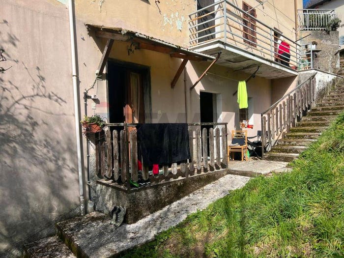 Appartamento quadrilocale in vendita in locarità cassego, Varese Ligure