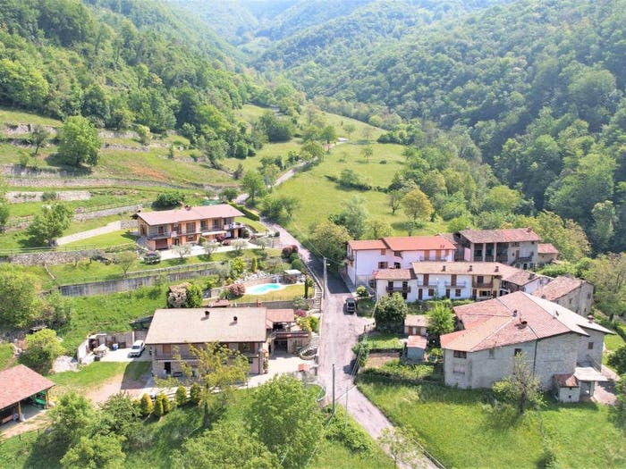 Casa trilocale in vendita in Via Pezze, Adrara San Martino