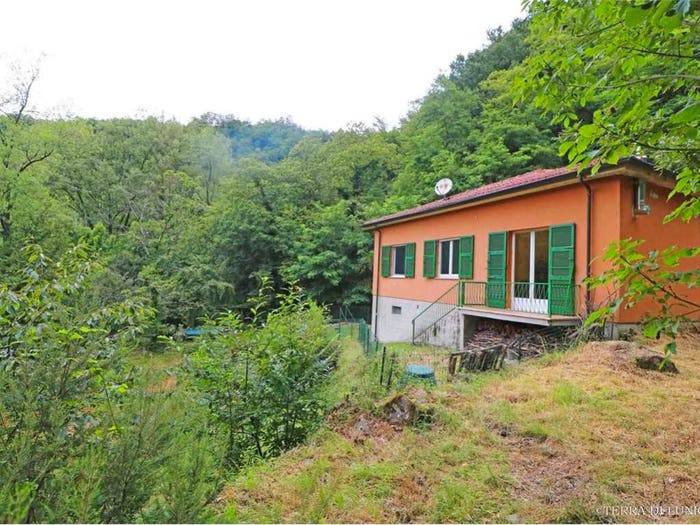 Casa con 6 locali in vendita in baselica, Pontremoli