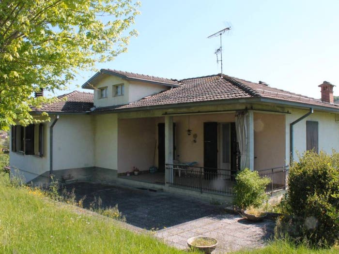 Casa con 6 locali in vendita in Strada Paderna, Neviano degli Arduini