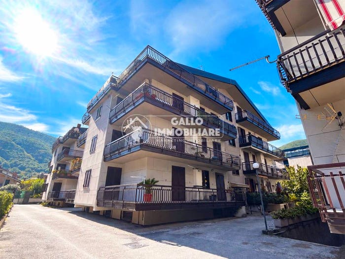 Casa trilocale in vendita in Via Taverna Campanile, Centro, Monteforte Irpino