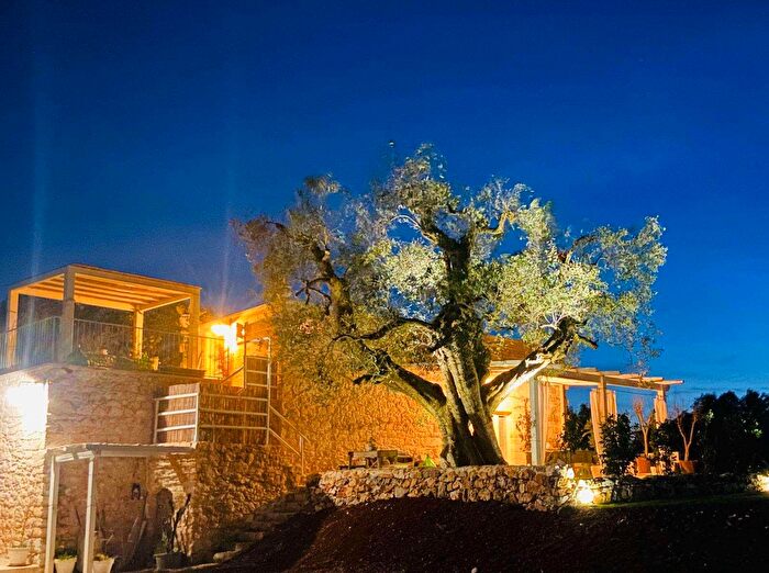 Casa con 5 locali in vendita in Ostuni