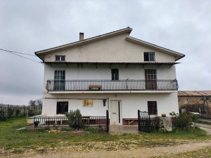 Casa con 6 locali in vendita in Contrada Barannale, Orsogna