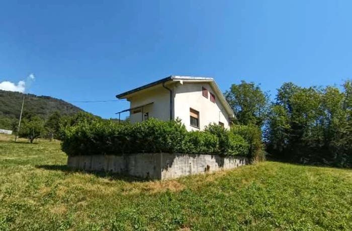 Appartamento con 5 locali in vendita in Frazione Brach, Centro, Forno Canavese