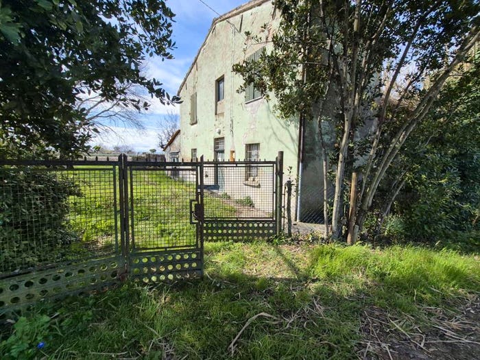 Casa con 6 locali in vendita in Strada Vicinale Consorziale Savadori, Forlimpopoli