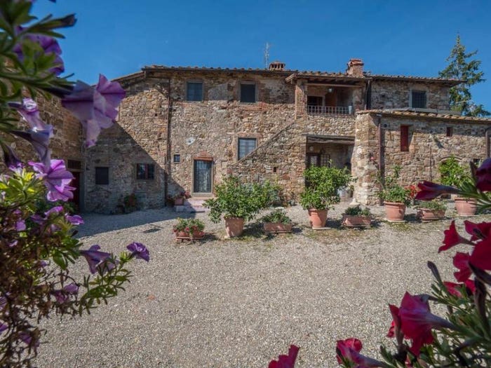 Casa con 6 locali in vendita in Tavarnelle, Barberino Tavarnelle