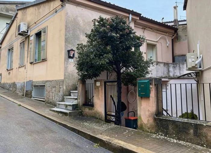 Casa trilocale in vendita in Na, Centro, Tempio Pausania