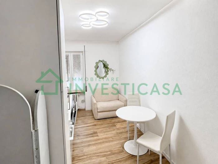 Appartamento bilocale in vendita in Via Porta Nuova, Centro Storico, Pavia