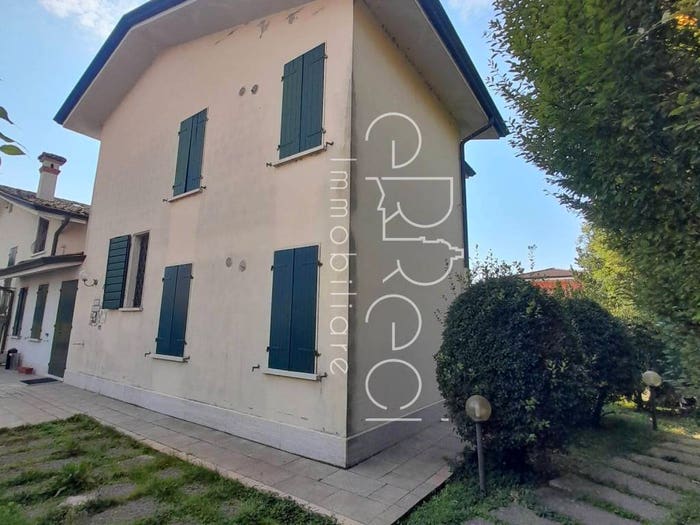 Casa con 6 locali in vendita in Via Parma, Due Pini Te Brunetti, Mantova