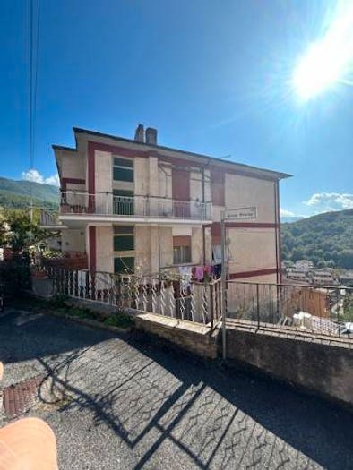 Appartamento quadrilocale in vendita in Viale Trieste, Centro, Agosta