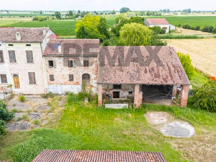 Casa con 6 locali in vendita in STRADATESSAGLI, Centro, Commessaggio