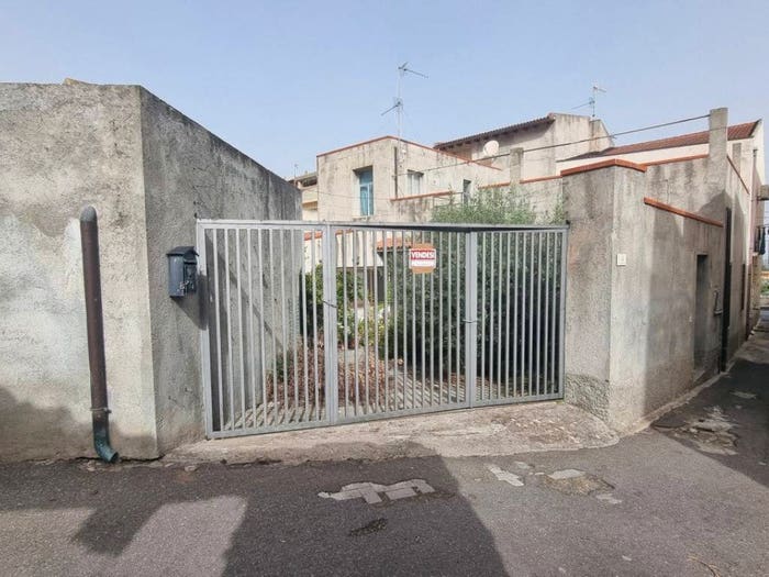 Casa bilocale in vendita in Vicolo Principe Umberto I, Mazzarrà Sant'Andrea