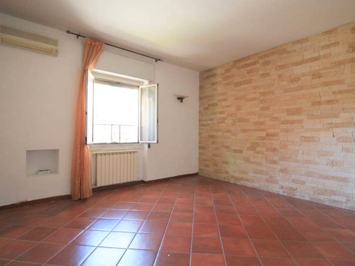 Appartamento bilocale in vendita in Via Salvo D'Acquisto, Molassana, Genova