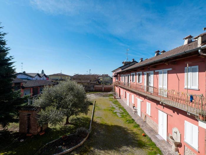 Casa con 6 locali in vendita in Via Giarolo, Cameriano, Casalino