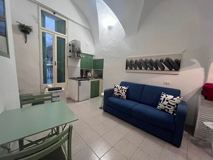 Appartamento monolocale in vendita in Centro Storico Sant'Ampelio, Bordighera