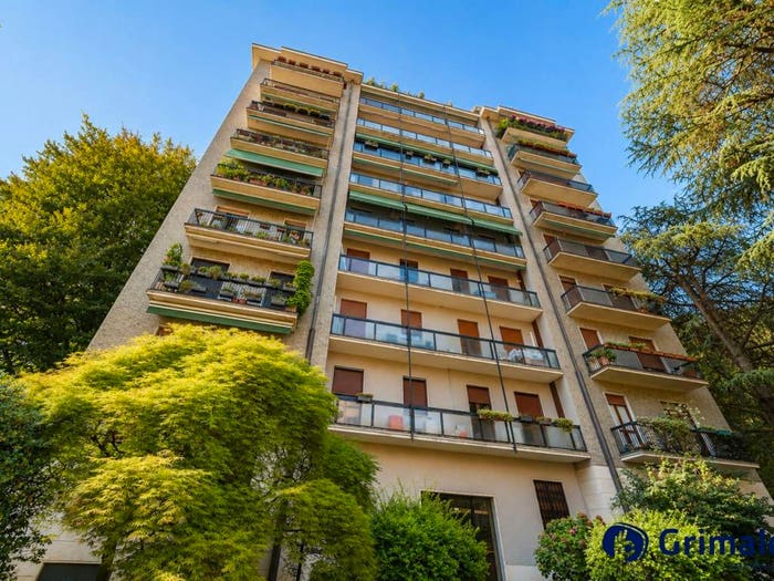 Appartamento quadrilocale in vendita in Via Corno di Cavento, San Siro, Milano