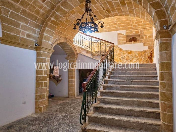 Casa con 6 locali in vendita in Via Antonietta de Pace, Centro Storico, Gallipoli