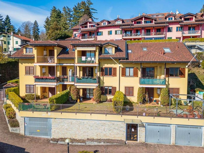 Appartamento trilocale in vendita in Via per Invorio, Colazza