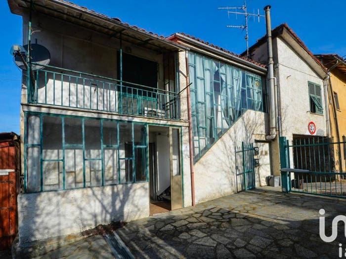 Casa con 5 locali in vendita in Via Castellano, Rocchetta Cairo, Cairo Montenotte