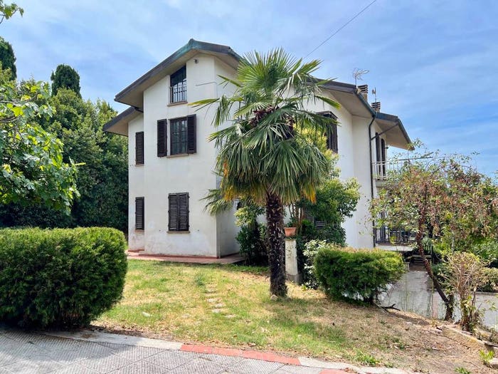 Casa con 6 locali in vendita in Via Michelangelo Buonarroti, Centro, Montaione