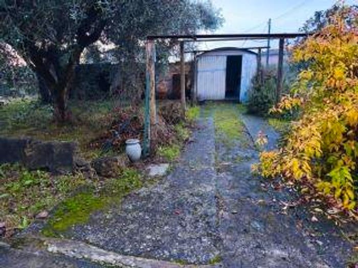 Casa quadrilocale in vendita in Casano Dogana Isola, Luni