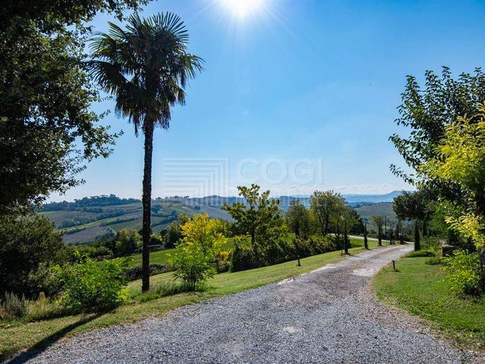 Casa con 6 locali in vendita in Via Bergullo, Tre Monti, Imola