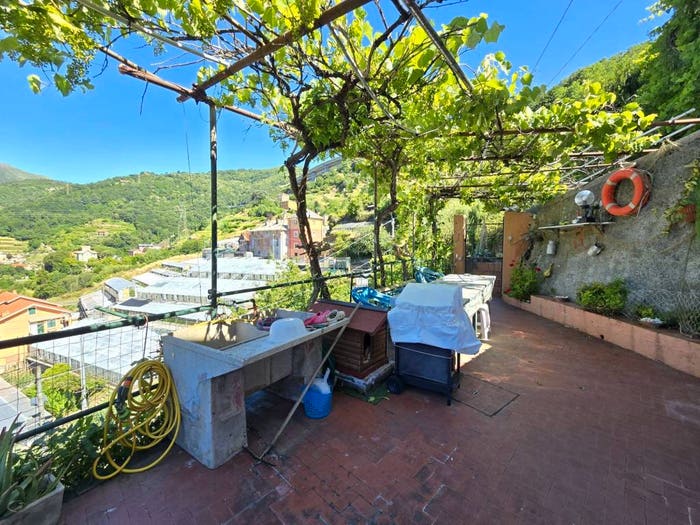 Casa quadrilocale in vendita in Via Costa d'Erca, Fiorino, Genova