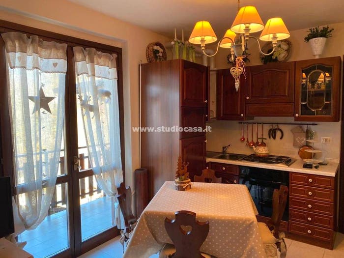 Appartamento bilocale in vendita in VIA GRUMELLO, Piazzolo