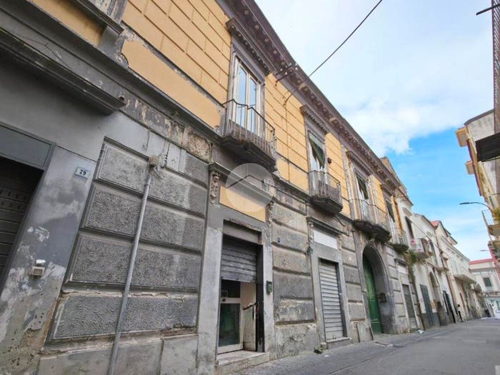 Casa con 6 locali in vendita in Via Atellana, Frattamaggiore