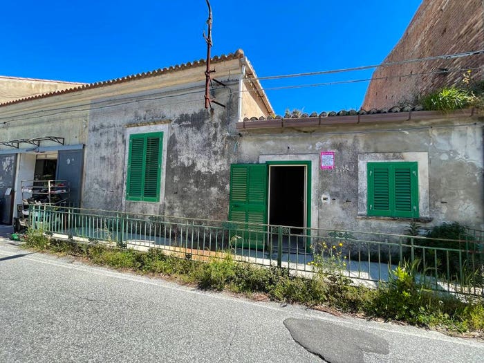Casa quadrilocale in vendita in Via San Cosimo, Castanea Salice, Messina