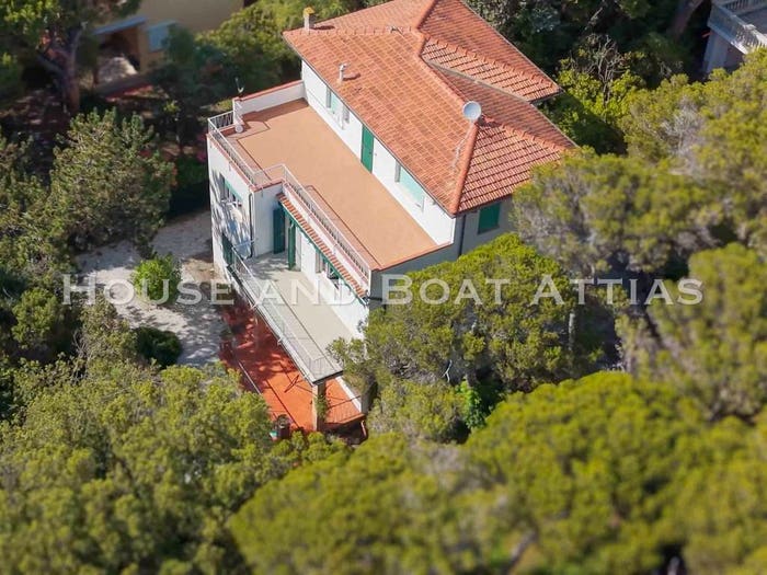 Appartamento con 5 locali in vendita in Quercianella, Livorno