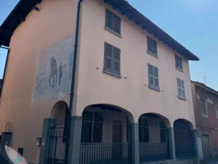 Appartamento quadrilocale in vendita in Via Dante Alighieri, Spirano
