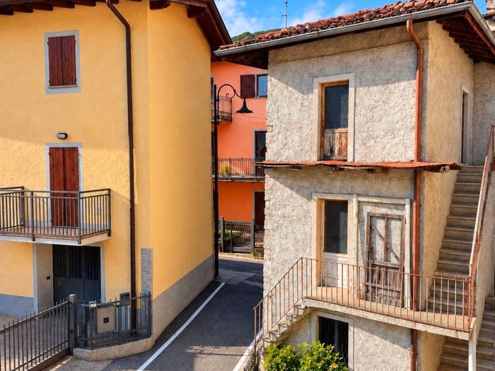 Casa in vendita in Via Cabrozzo, Cabrozzo, Strozza
