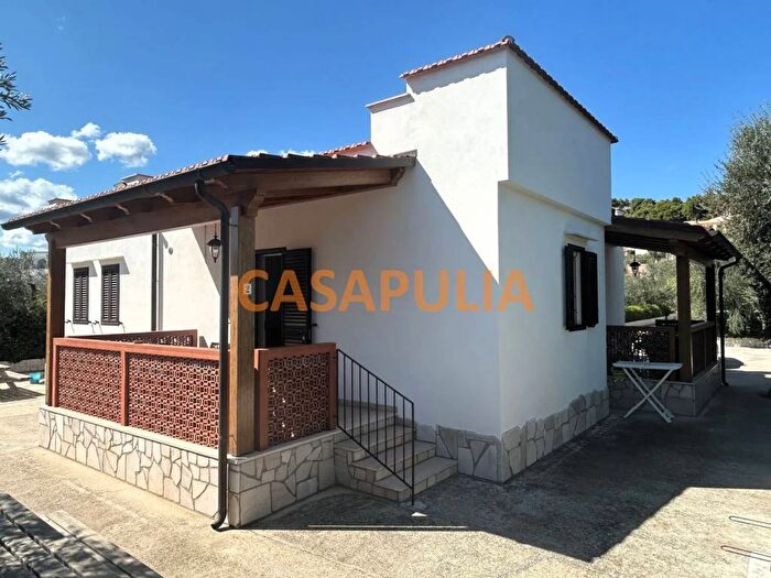 Casa con 6 locali in vendita in Località Macchia Di Mauro, Vieste