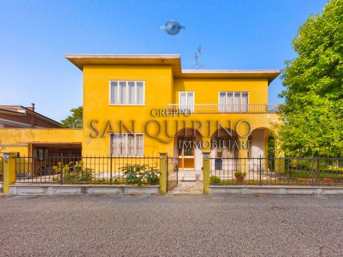 Casa con 5 locali in vendita in Via Giotto, Centro, Moglia
