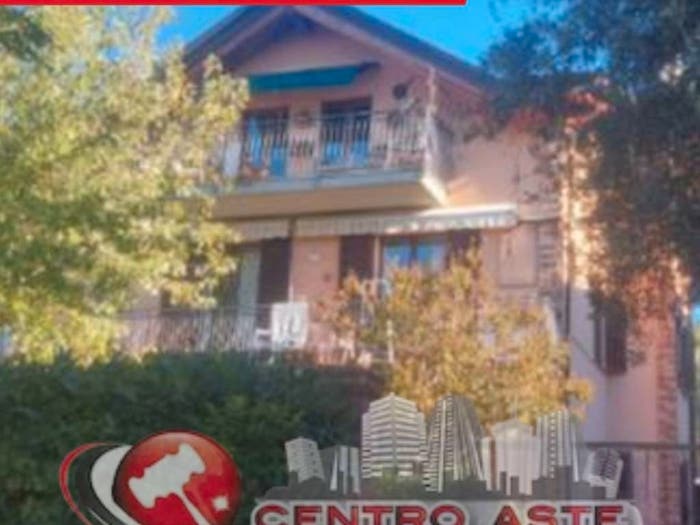 Appartamento con 5 locali in vendita in Via Alessandro Fabbroni Passignano sul Trasimeno PG Italia, Centro, Passignano sul Trasimeno