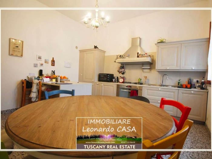 Casa con 5 locali in vendita in Limite, Capraia e Limite
