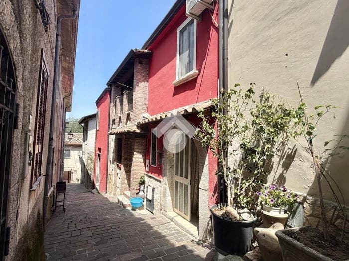 Casa quadrilocale in vendita in Vicolo Marro, Trescine, Cervinara