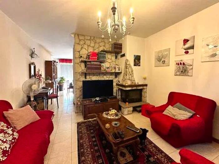 Casa con 6 locali in vendita in Centro, Aulla