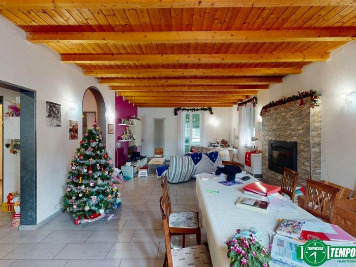 Casa con 6 locali in vendita in Via Aurelia Sud, Centro, Arcola