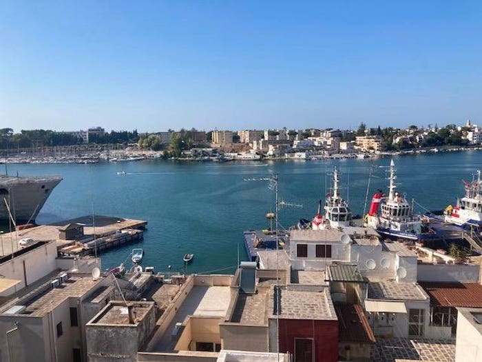 Appartamento quadrilocale in vendita in Via S Aloy, Centro Storico, Brindisi