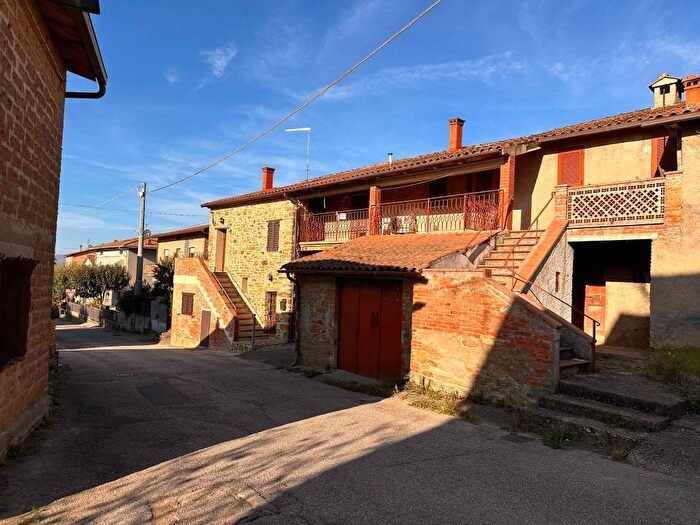 Casa bilocale in vendita in Via Bartocciami, Sant'arcangelo, Magione