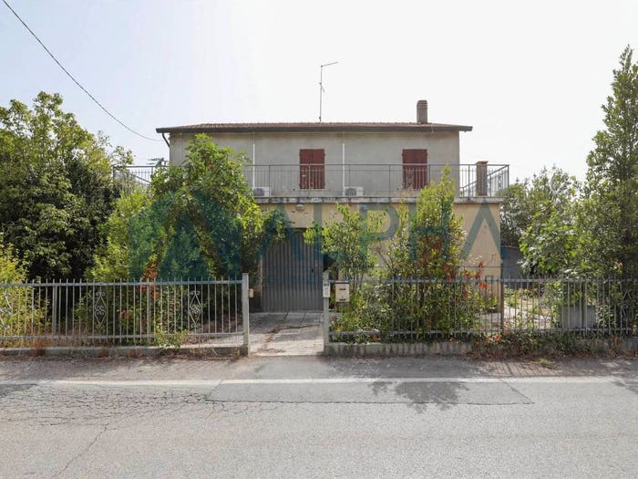 Casa con 6 locali in vendita in Via Pradese, Spadarolo, Rimini
